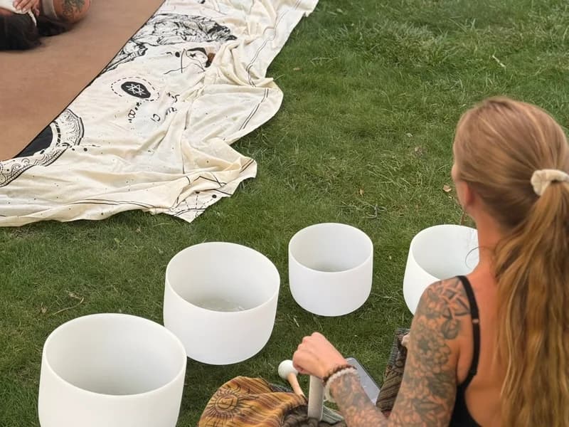 Sound healing session with crystal singing bowls